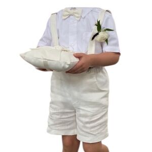 Boys Ring bearer shorts shirt suspenders bow tie outfit white linen 4t like new